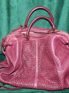 LEATHER TOTE MADE IN ITALY - BEAUTIFUL RICH WINE OR BURGUNDY COLOR
